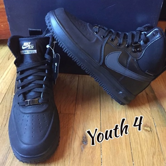 nike boots youth